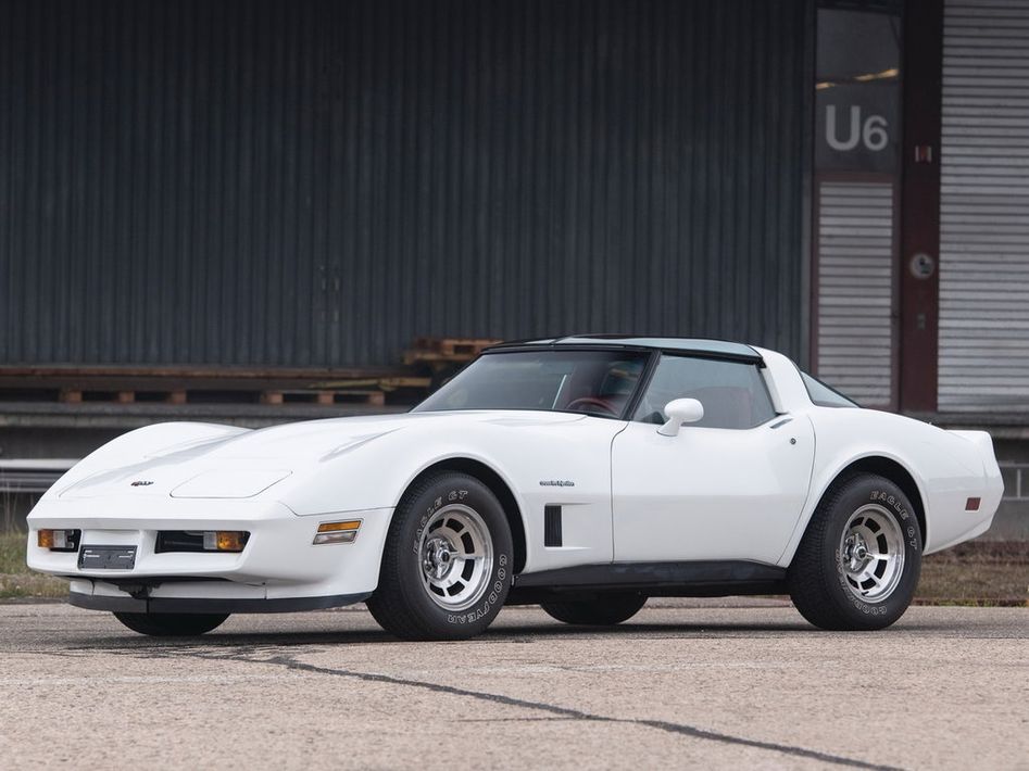 Chevrolet Corvette C3 Spezifikationen und Ausstattung - amsteuer.de