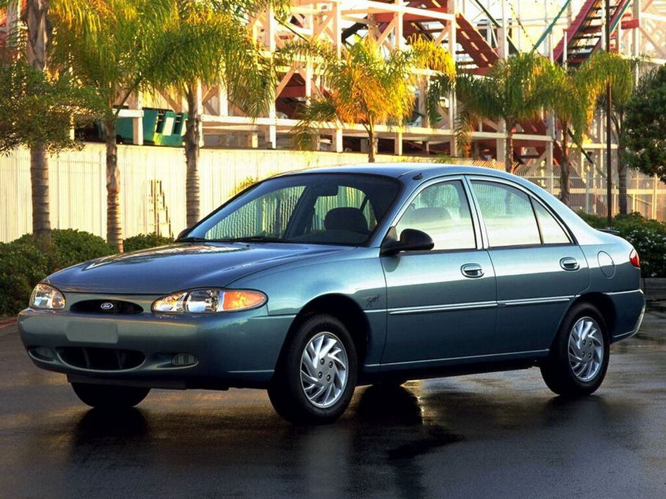 Ford Escort Spezifikationen und Ausstattung - amsteuer.de