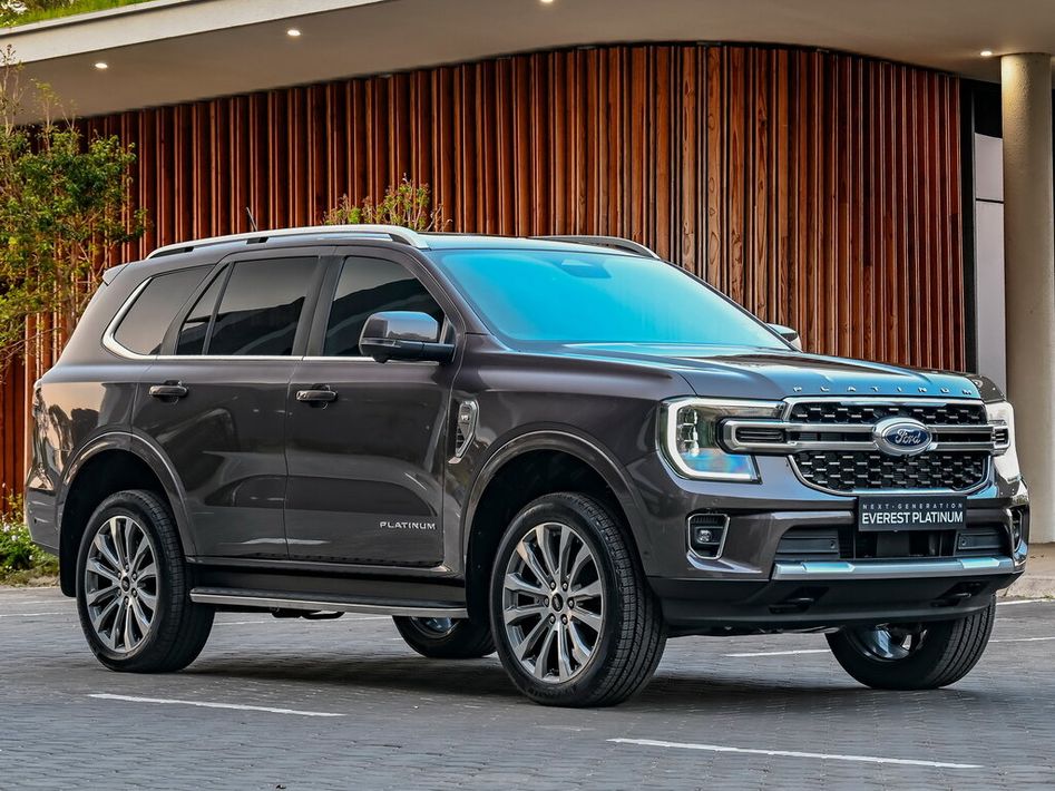 Ford Everest U704UB Spezifikationen und Ausstattung - amsteuer.de