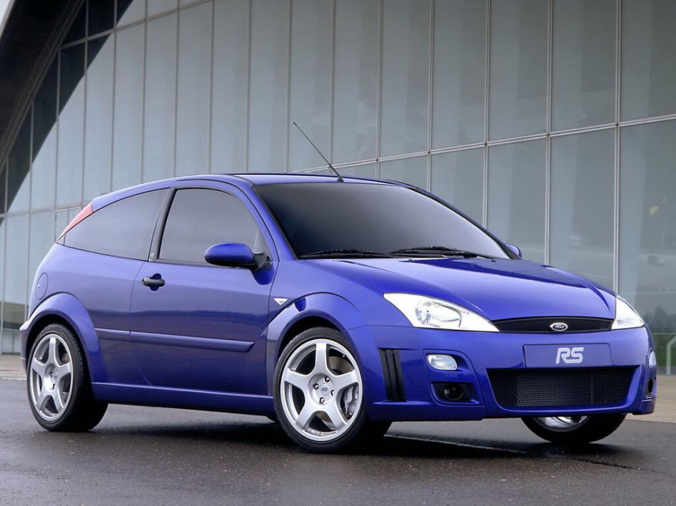 Ford Focus RS Spezifikationen und Ausstattung - amsteuer.de