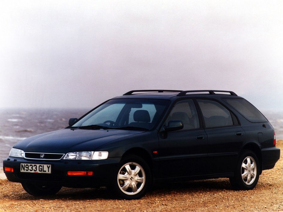 Honda Accord CE Spezifikationen und Ausstattung - amsteuer.de