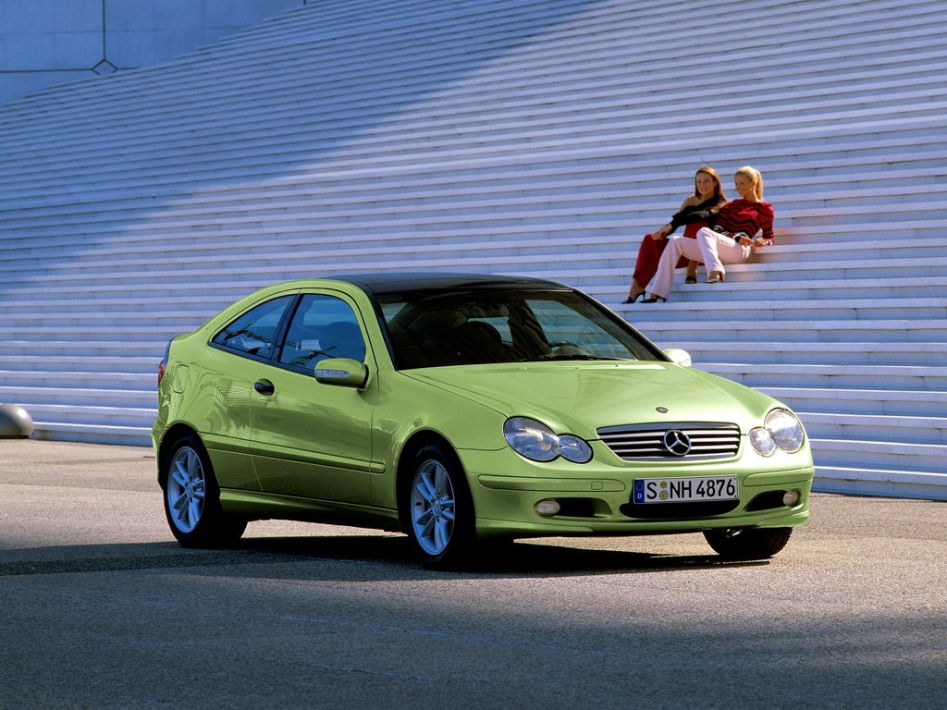 Mercedes-Benz C-Class CL203 Spezifikationen und Ausstattung - amsteuer.de