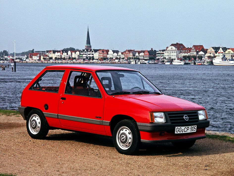 Opel Corsa A Spezifikationen und Ausstattung - amsteuer.de