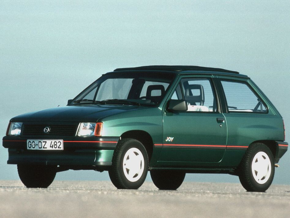 Opel Corsa A Spezifikationen und Ausstattung - amsteuer.de