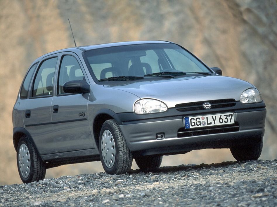Opel Corsa B Spezifikationen und Ausstattung - amsteuer.de