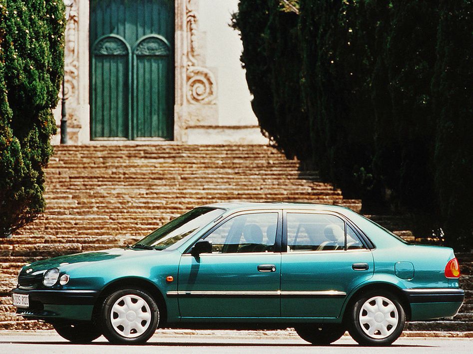 Toyota Corolla E110 Spezifikationen und Ausstattung - amsteuer.de