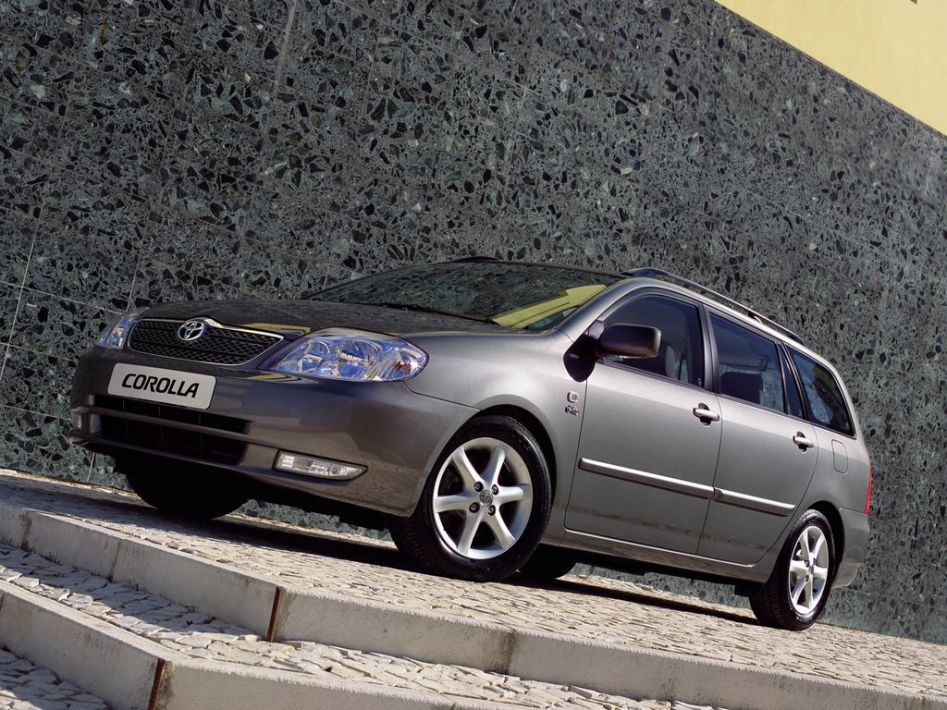 Toyota Corolla E120 Spezifikationen und Ausstattung - amsteuer.de