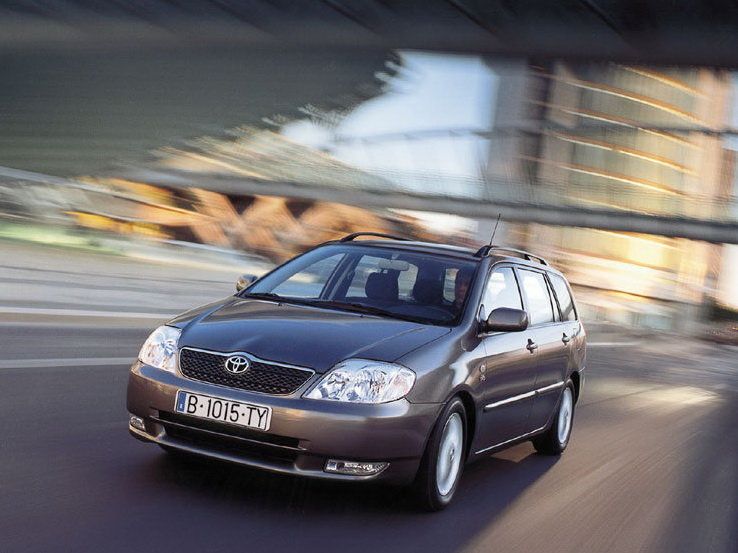 Toyota Corolla E120 Spezifikationen und Ausstattung - amsteuer.de