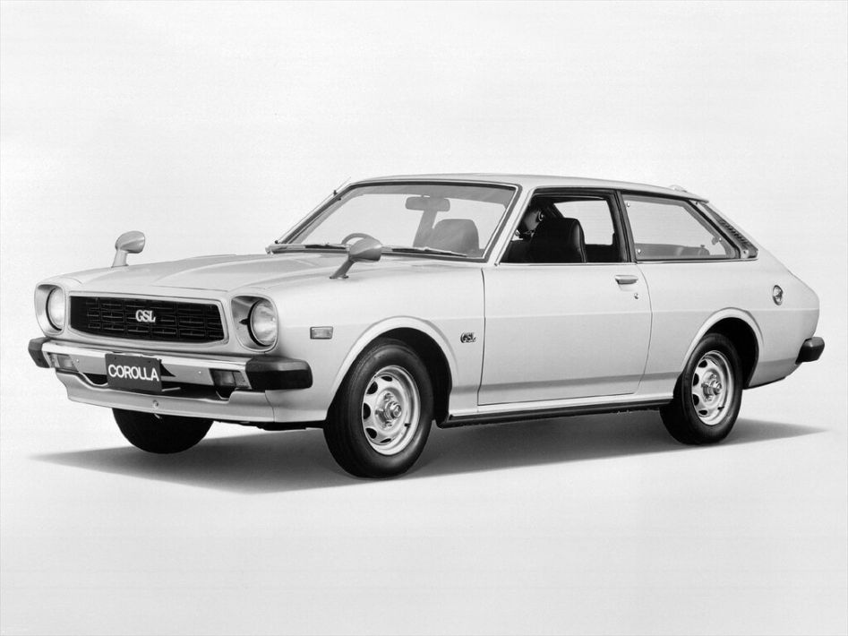 Toyota Corolla E50 Spezifikationen und Ausstattung - amsteuer.de