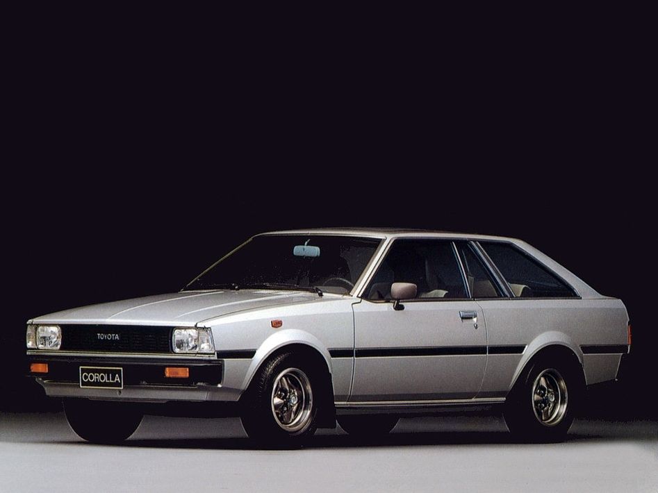 Toyota Corolla E70 Spezifikationen und Ausstattung - amsteuer.de
