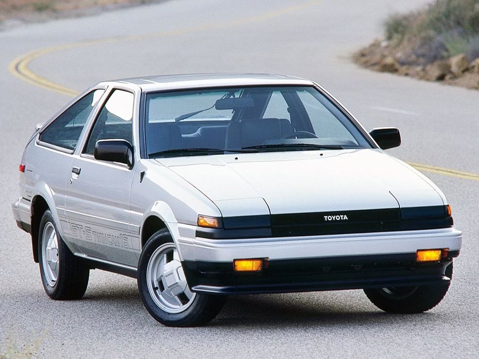 Toyota Corolla E80 Spezifikationen und Ausstattung - amsteuer.de