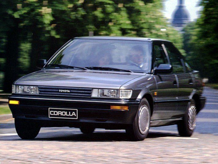 Toyota Corolla E90 Spezifikationen und Ausstattung - amsteuer.de