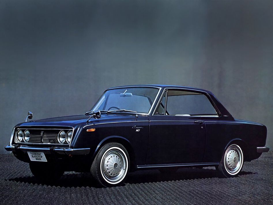 Toyota Corona Spezifikationen und Ausstattung - amsteuer.de