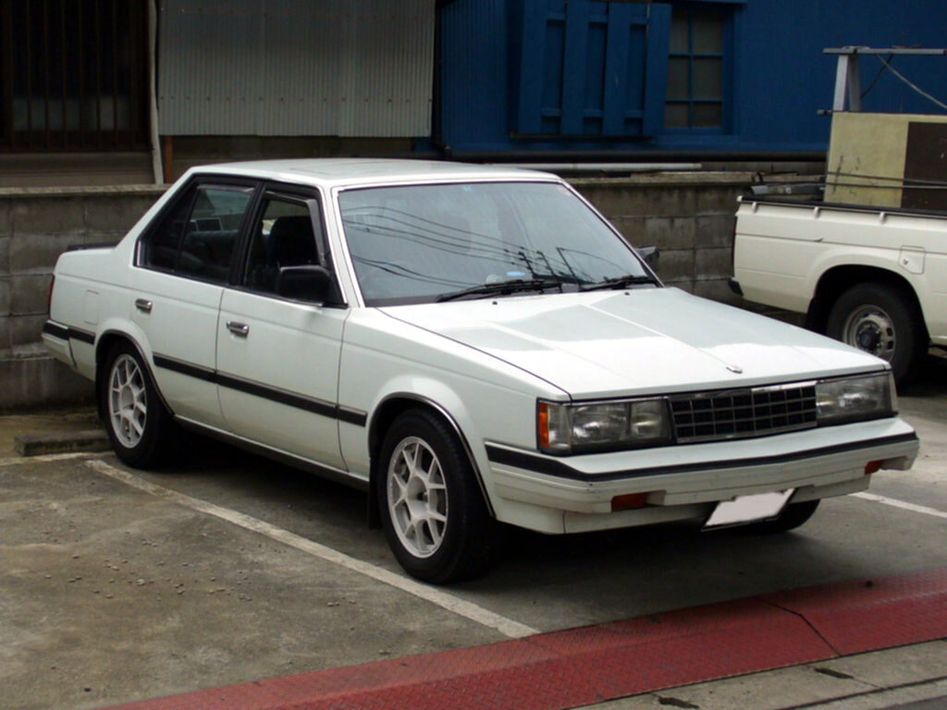 Toyota Corona T140 Spezifikationen und Ausstattung - amsteuer.de