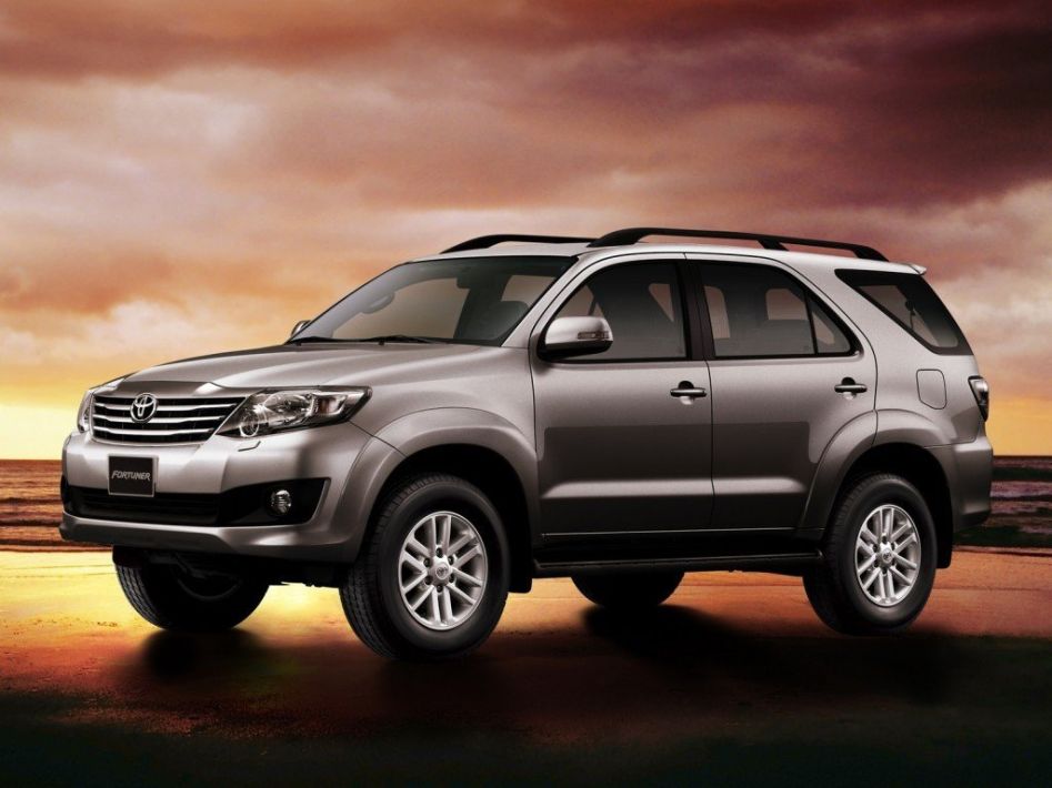 Toyota Fortuner AN50-AN60 Spezifikationen und Ausstattung - amsteuer.de